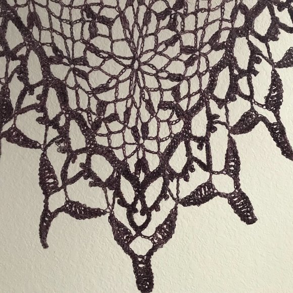 NEW Handmade Luxury English Ivy Lace Shawl, Triangular (96"L & 48"D), Plum - Picture 8 of 9